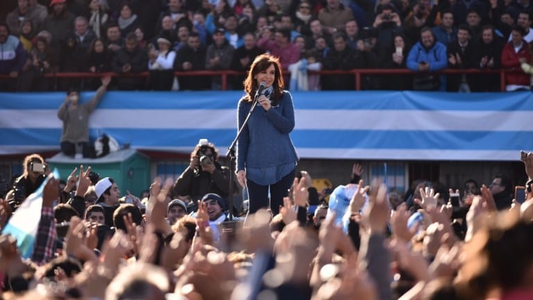 Tras bajar su candidatura, Alberto Fernández apuntó contra Cristina Kirchner: “No debe haber nadie que señale un candidato, que lo elija la gente”
