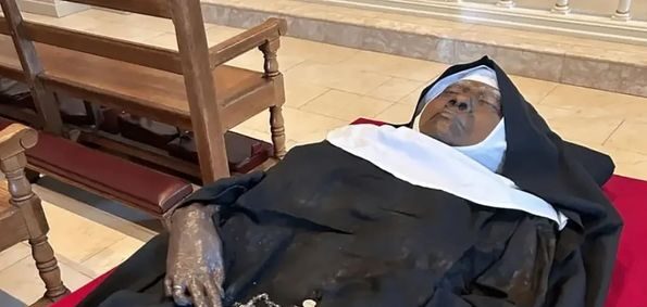 El sorprendente caso del cuerpo de una monja que, a cuatro años de su muerte, no se descompone